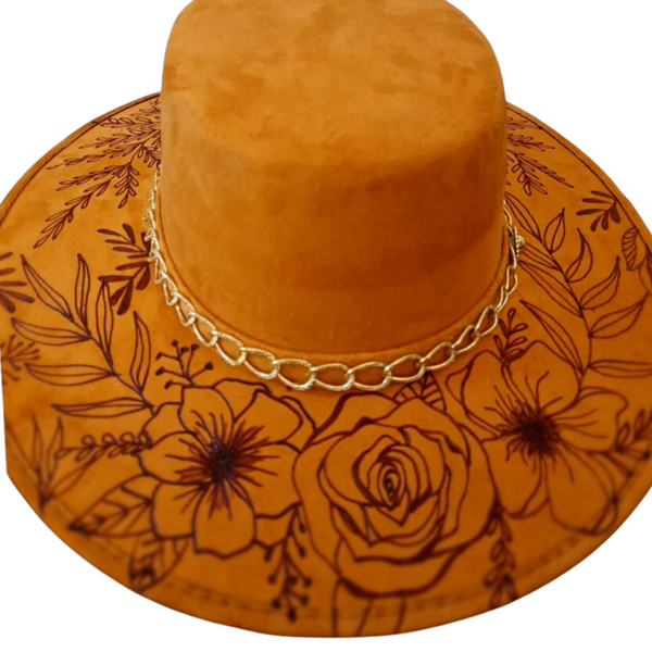 Sombrero estilo español con pirograbado de flores