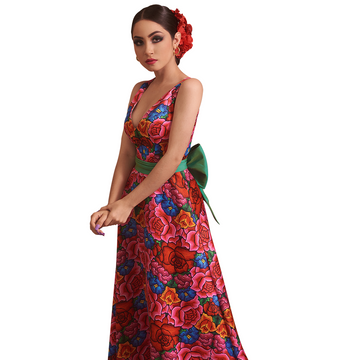 Vestido de flores de primavera rosas y rojas