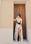 Vestido maxi blanco de manga larga con estampado ocre-2