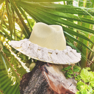 Sombrero de playa con macramé